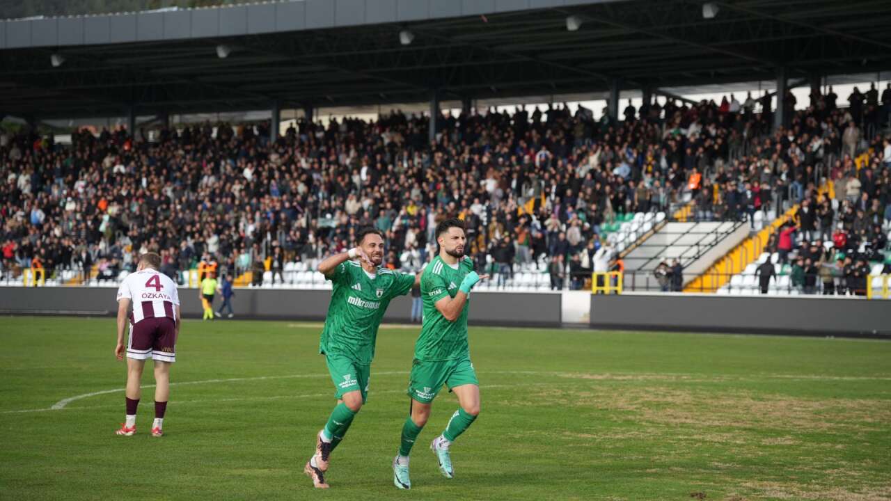 Muğlaspor Sahasında Farkı Kazandı: 3-0 4